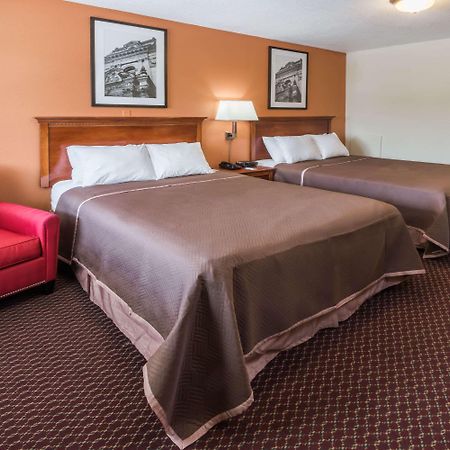 Travelodge By Wyndham Ottawa West Bagian luar foto