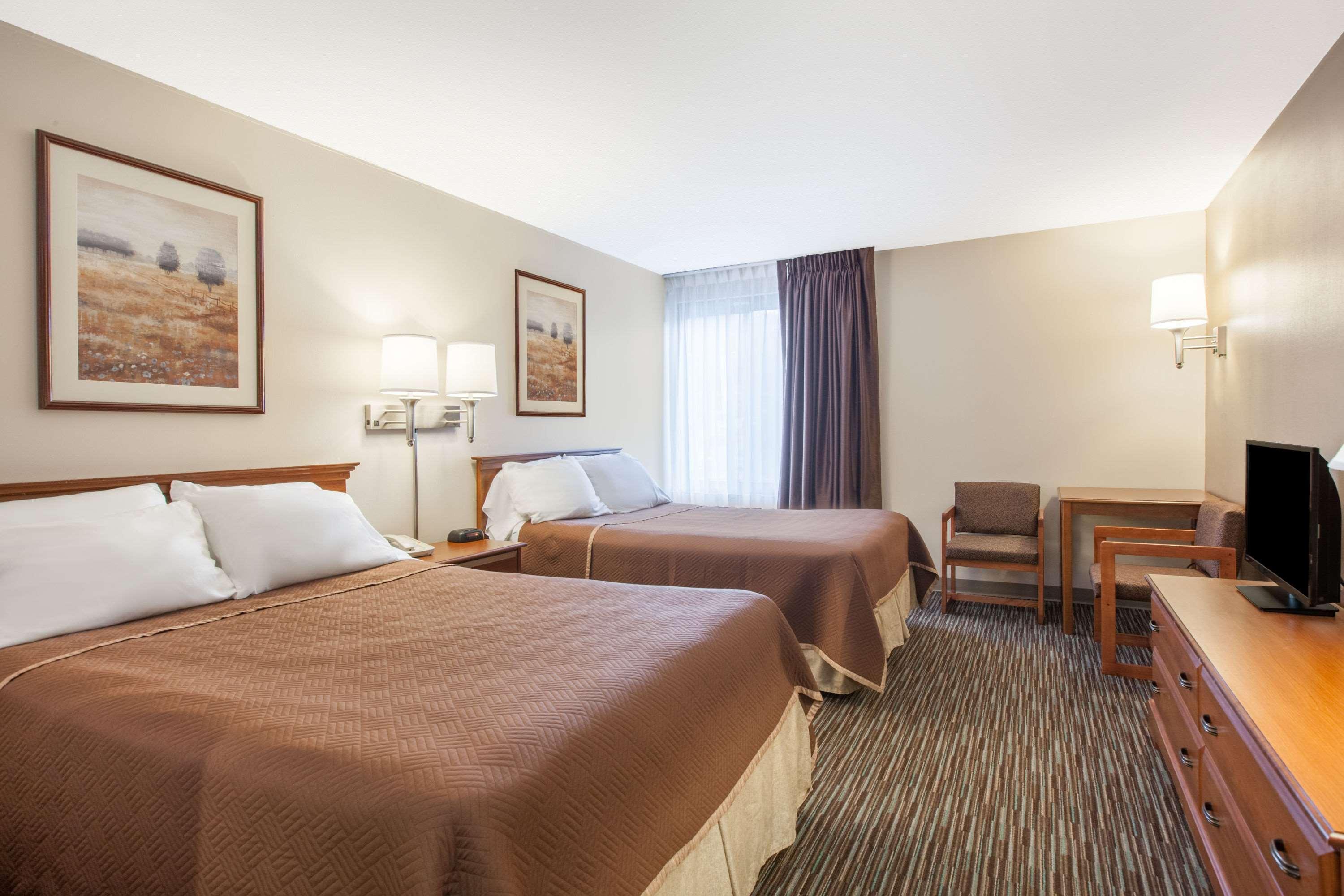 Travelodge By Wyndham Ottawa West Bagian luar foto