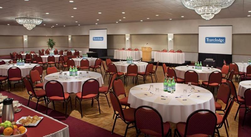 Travelodge By Wyndham Ottawa West Bagian luar foto